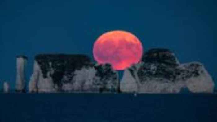 Buck Moon captured across the South