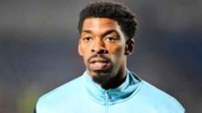 Leyton Orient sign Wycombe midfielder Bakinson