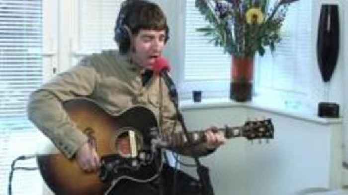 When Noel Gallagher played a fan's front room