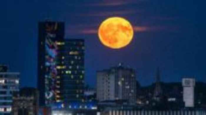 Orange Buck Moon shines over East Midlands