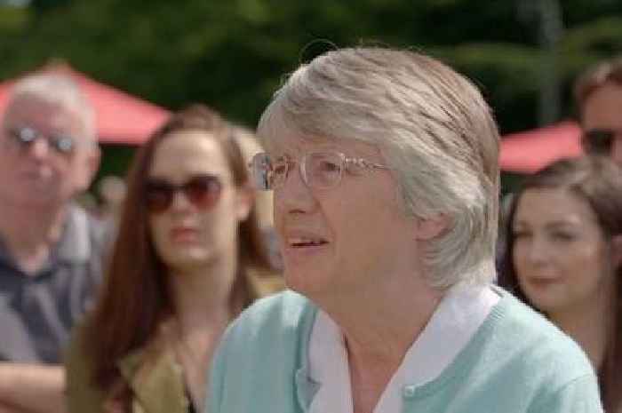 From 'junk shop' to jackpot - BBC Antiques Roadshow guest stunned by painting's valuation