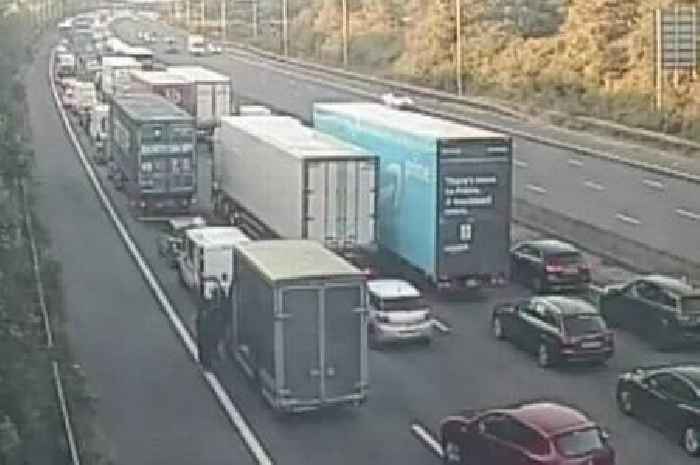 Live M1 updates as 'serious' crash shuts motorway for hours