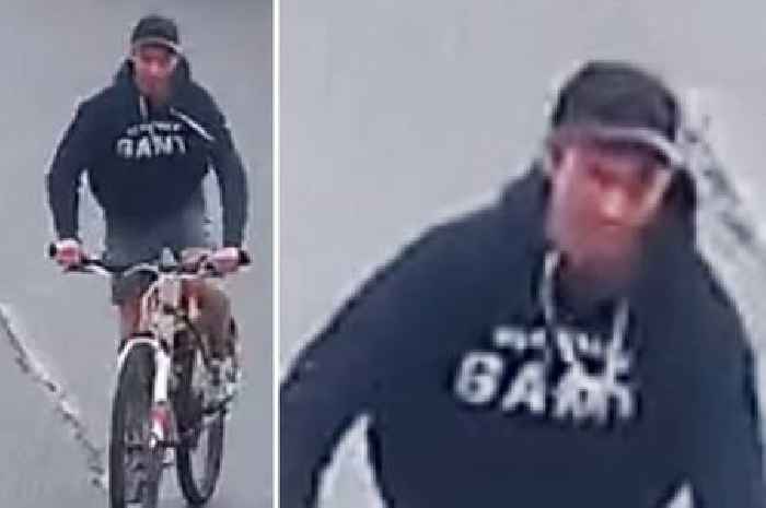 Man on bike allegedly shouts abuse at mosque