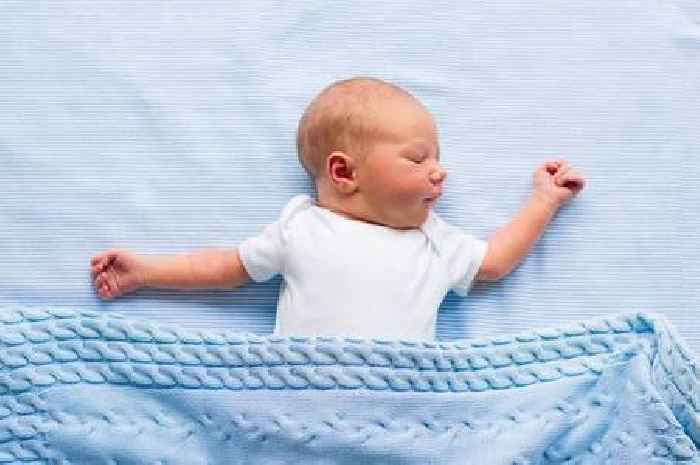 'Sleep nanny' offers 14 top tips how to keep babies cool in heatwave