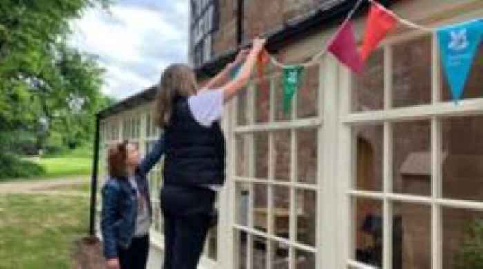 National Trust blames tax rises as cuts 550 jobs