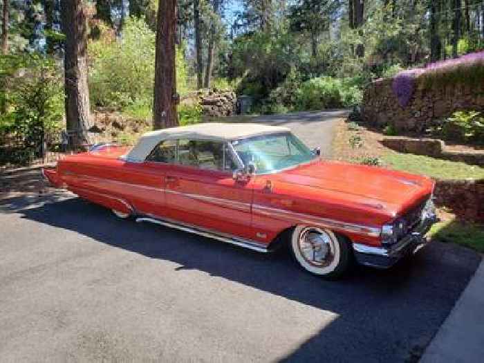 Dad Restored This 1964 Ford Galaxie 500 XL After Buying It, Son Now Selling the Car