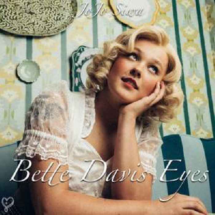 Kim Carnes Disses JoJo Siwa’s “Bette Davis Eyes” Cover