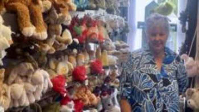 'Sour taste': Jellycat pulls supply from some independent shops
