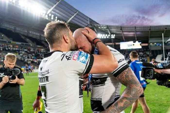 Hull FC notebook as player burns sage on pitch and Aidan Sezer lauded for big moment