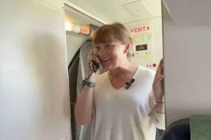 Lorraine Kelly leaves passengers stunned after making surprise inflight announcement