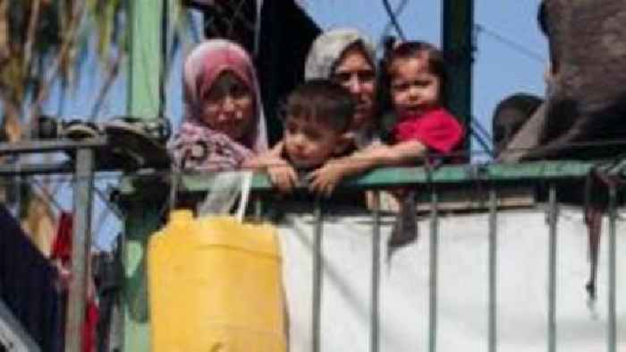 Gaza ceasefire talks on verge of collapse, Palestinian officials say
