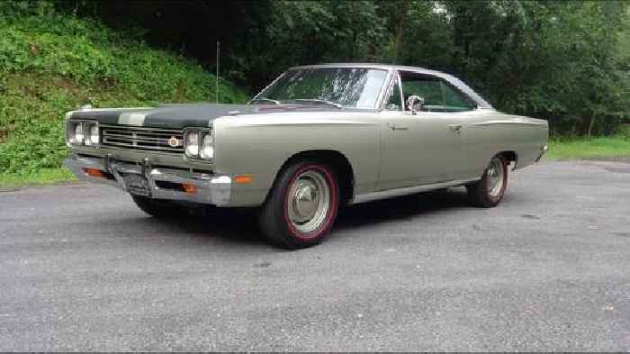 16-YO Ordered New $5,000 1969 Hemi Road Runner Rarity; Current Owner Had To Buy It Twice