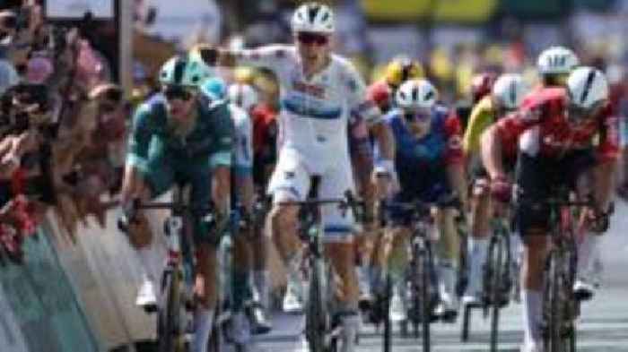 Merlier wins sprint finish as Van der Poel denied epic breakaway triumph