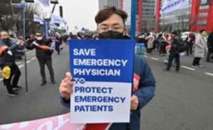 South Korea medical students end 17-month boycott of classes