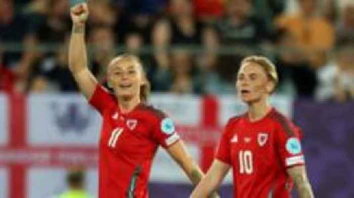 Taith Cymru yn Euro 2025 ar ben ar ôl colli yn erbyn Lloegr