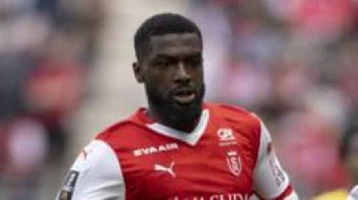 Ipswich sign Reims defender Kipre on loan