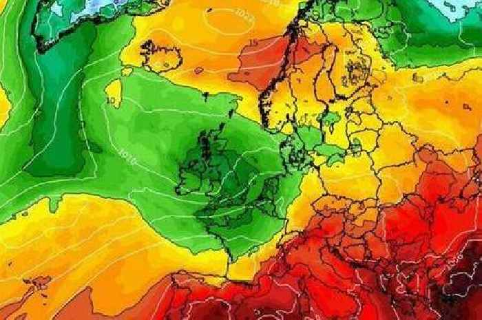Weather maps show when UK heatwave will end