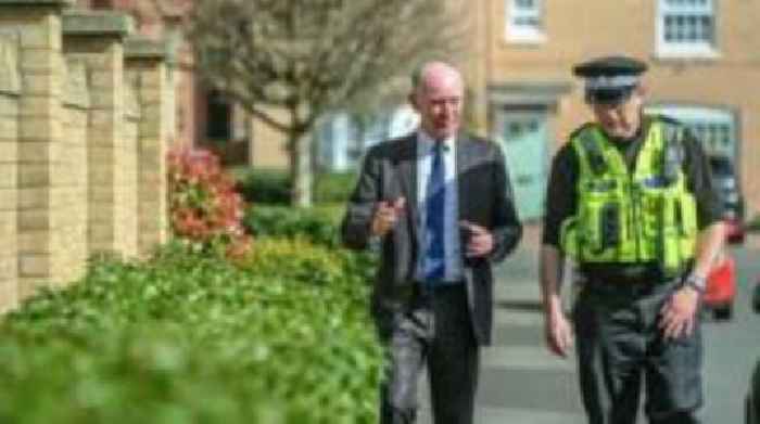 Shoplifting and weapons offences on the rise