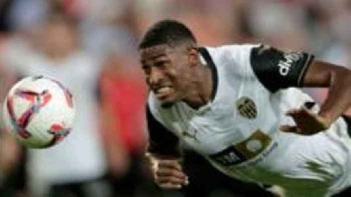 Defender Mosquera agrees terms with Arsenal