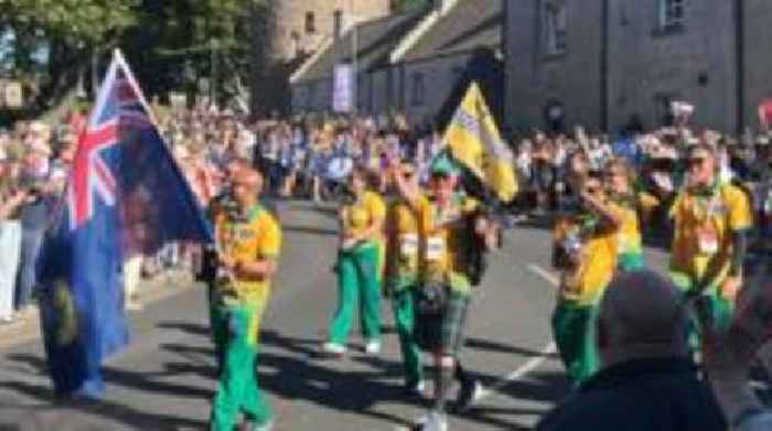 What binds nations together at the Island Games?
