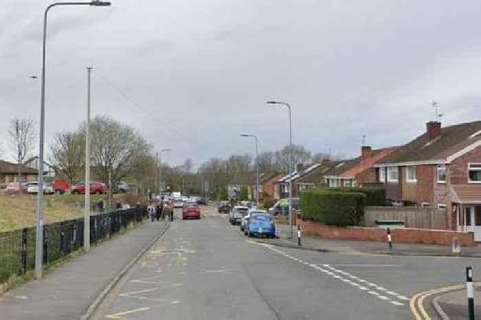 Live updates as police incident shuts main road in Cardiff