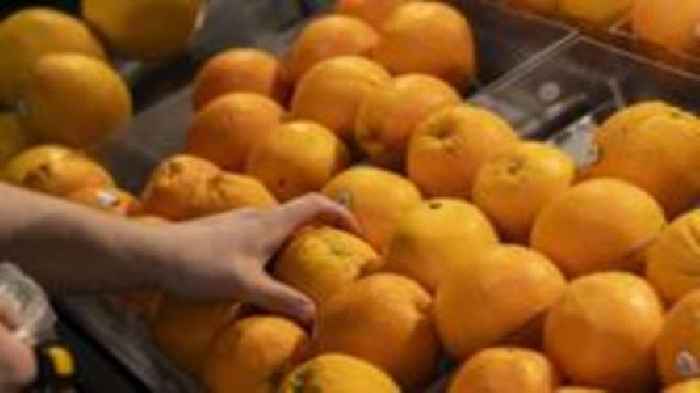US inflation rises as tariffs drive up prices