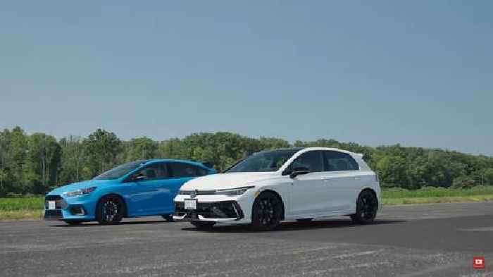 2025 VW Golf R Black Drags Ford Focus RS Limited Edition, It's a Manual Vs. Auto Showdown 