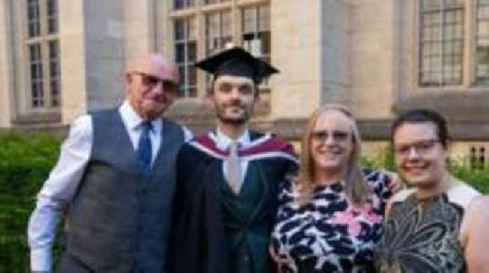Man overcomes serious injuries to become a doctor