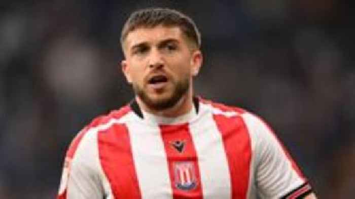 Gooch becomes Huddersfield's ninth summer signing
