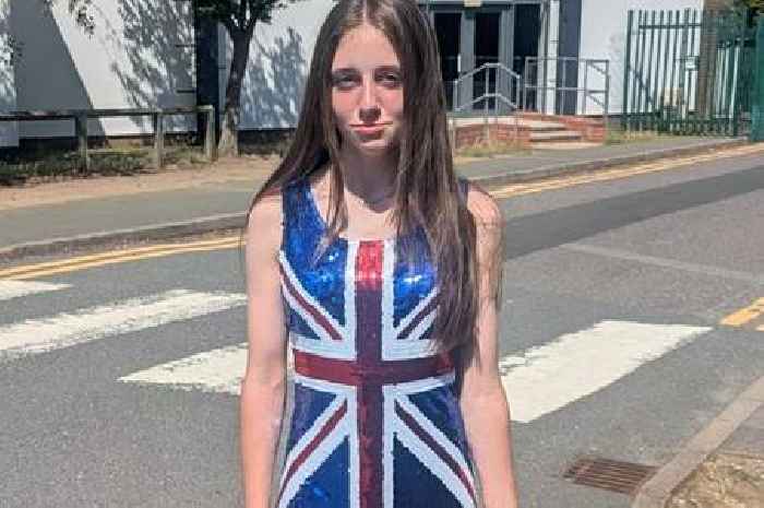 School issues apology after girl isolated for wearing Union Flag dress
