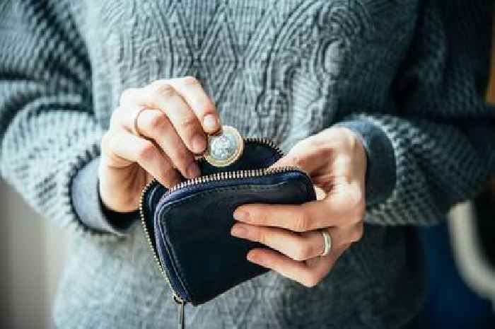 August benefit payment dates confirmed as some to get cash three days early