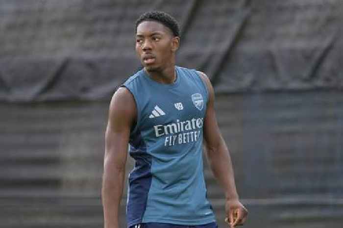 Myles Lewis-Skelly and Man Utd star send heartfelt message after Arsenal exit announced