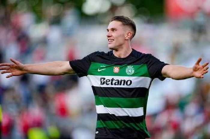 Viktor Gyokeres shown up by Luis Suarez as Arsenal target's replacement's true colours emerge