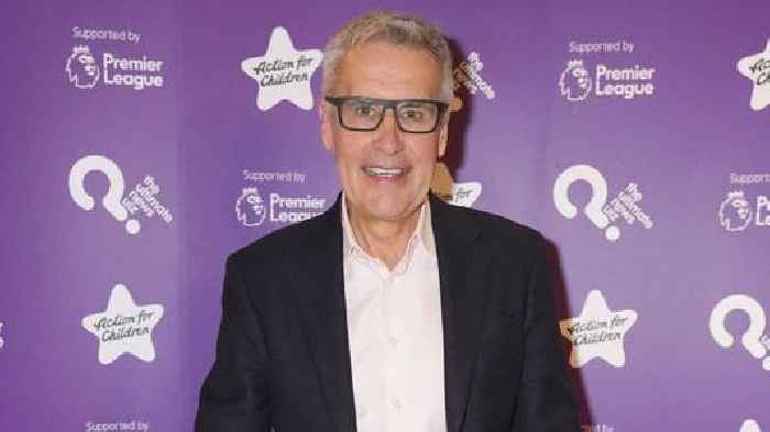 Dermot Murnaghan 'fell through the cracks' with cancer diagnosis