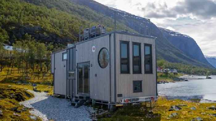 This Dark-Themed Tiny Home With a Rooftop Terrace Is Incredibly Sophisticated