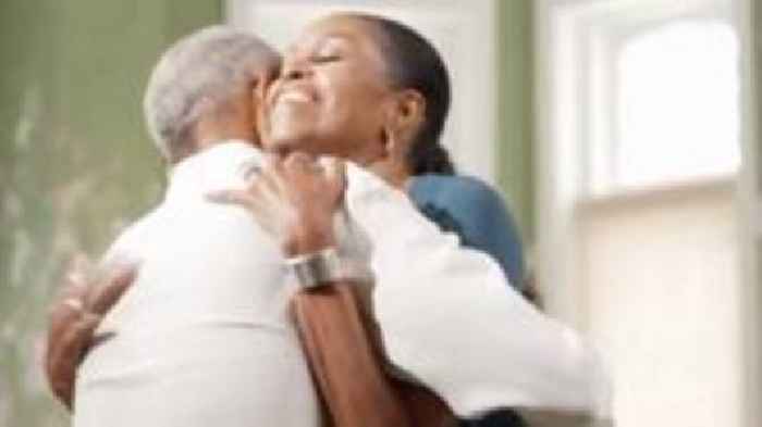 Watch: 'She took me back' - Obamas joke about divorce rumours