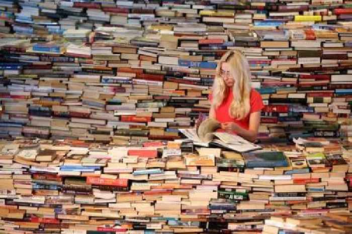 Booktok boosts Bloomsbury again as Sarah J Mass tops bestseller lists