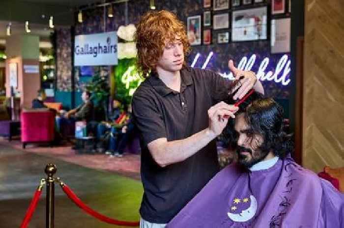 Oasis fans get mod makeovers at Manchester pop-up barber shop before Heaton Park concert