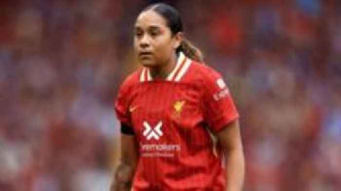 Smith joins Arsenal for world record £1m fee