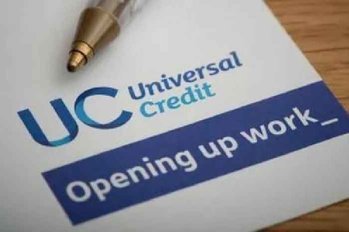 DWP 'stopping' Universal Credit payments after hiring 6,000 staff in crackdown