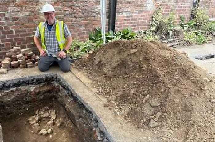 Pub less than an hour's drive from Chelmsford hosts Roman dig with 2,400 visitors