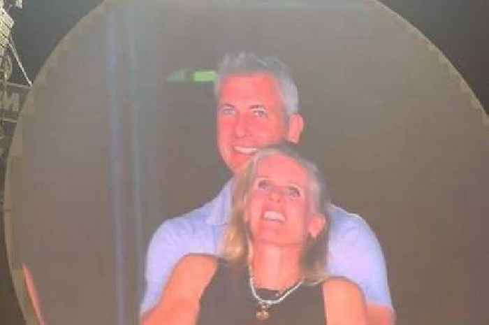 Coldplay gig gets awkward as Chris Martin 'calls out' couple on 'kiss cam'