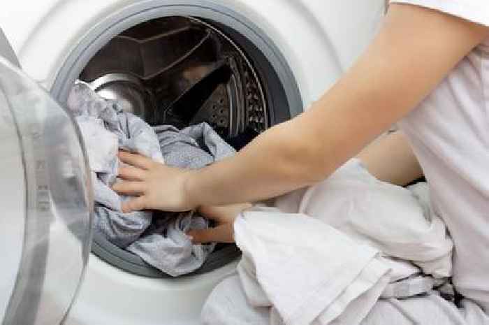 Households urged to use washing machine at this time of day to slash bills in summer