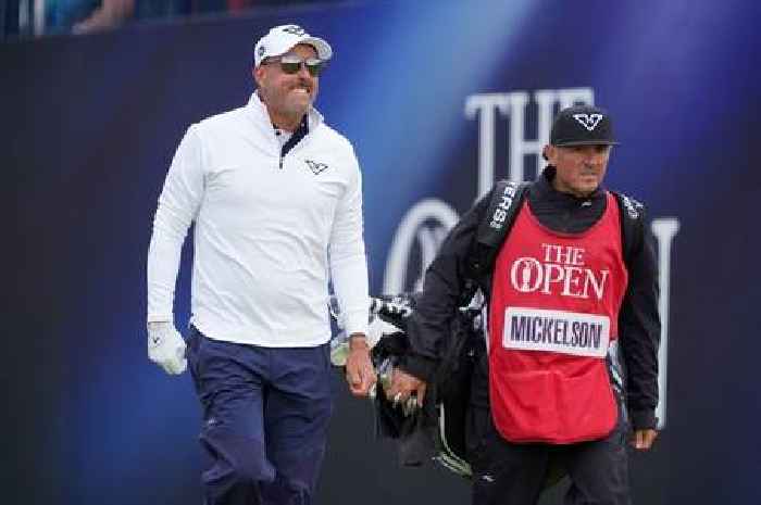 Moment Phil Mickelson leaves Open crowd awestruck with jaw-dropping shot