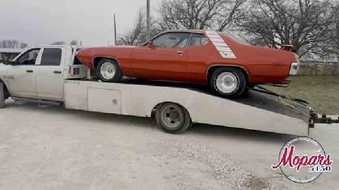 1971 Plymouth Road Runner Leaves Original Family After 54 Years With Nice Surprise Upfront