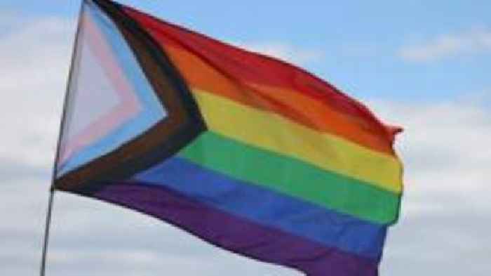 Opposition attacks Reform-led council's flag policy