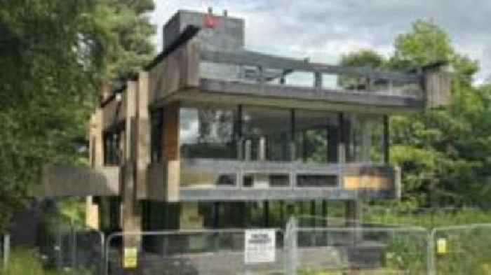 A-listed brutalist studio up for sale at £18,000