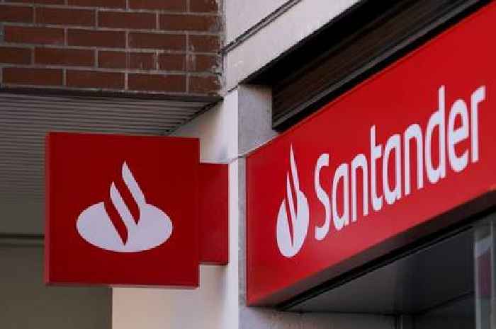 Santander to close current account used by hundreds of thousands of customers