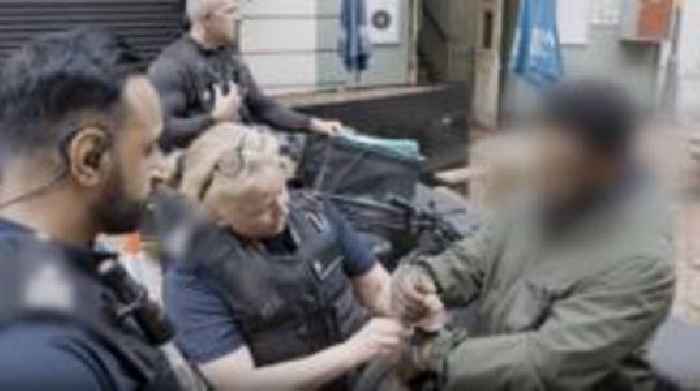 Arrests as immigration raids target workers
