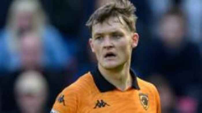 Blackburn sign Hull defender McLoughlin